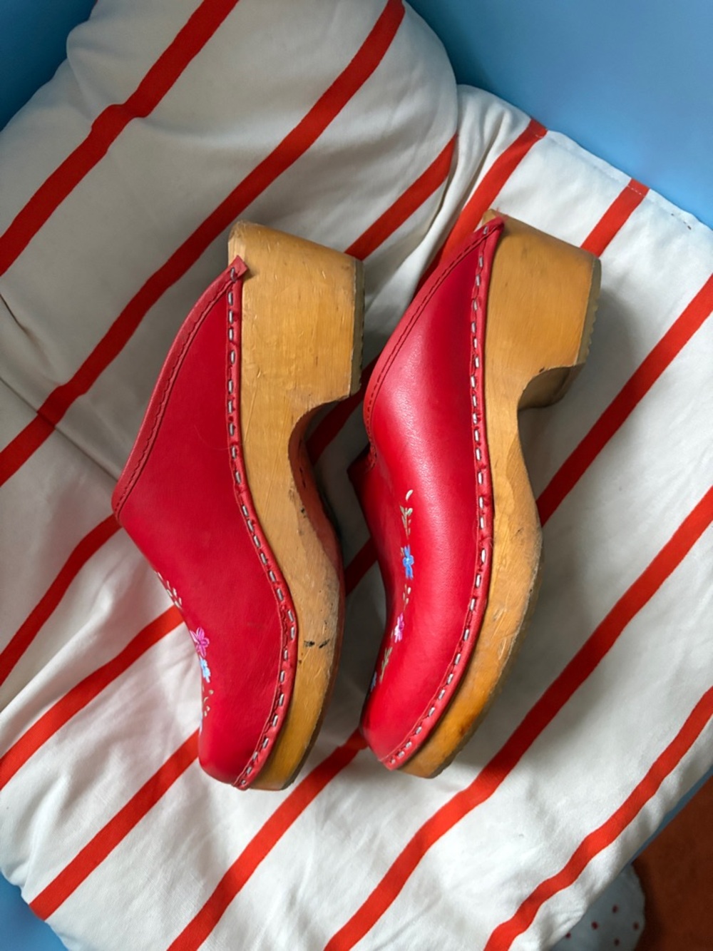HAND PAINTED Red Wooden Clogs Floral– Size 38 Vintage Style